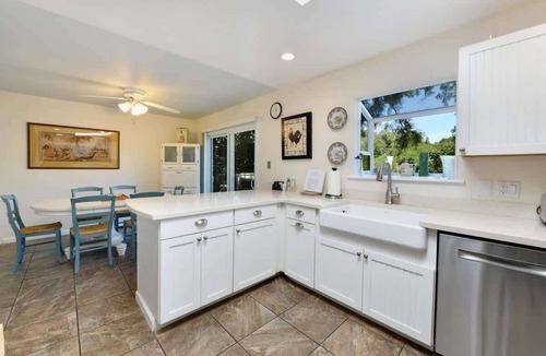 Healdsburg House | Heron House - Hot Tub and Wine Tastings Included