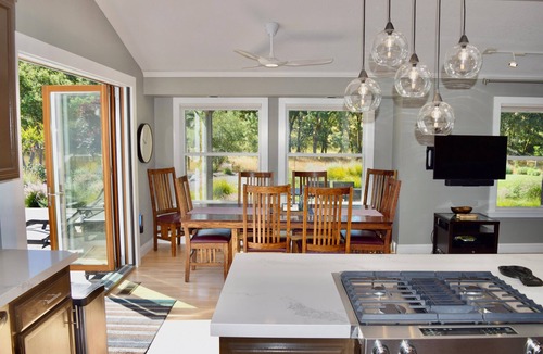 Healdsburg House | Hidden Pocket: Pool + Spa, Private Retreat, 1.5 Fenced Acres, Healdsburg