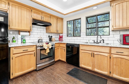 Fox Farm Cabin | Hidden Spot - Quiet Fox Farm Cabin with Pool Table & Wraparound Deck