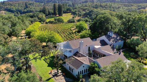 Glen Ellen House | Hilltop Pool Patio Panoramic Views Wine Country Retreat Sonoma Sunshine