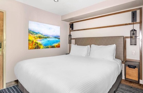 South Lake Tahoe Resort | Hilton Vacation Club - Tahoe South- Close to Heavenly Ski Resort