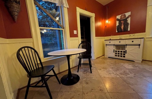 Eureka House | Historic Victorian house in the Redwoods