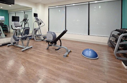 Los Angeles Hotel | Holiday Inn Express Los Angeles LAX Airport by IHG