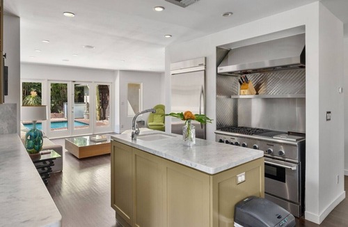 Hollywood Hills West House | Hollywood Hills Mid-Century Retreat Views & Pool