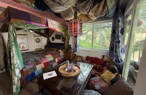 Fernwood House | Hot Tub, Garden Patio, Canopy Bed
