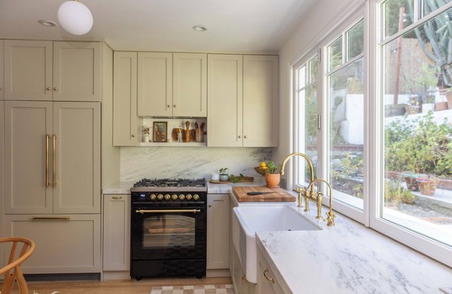 Eagle Rock House | Hot Tub + Views in Eagle Rock Indoor–Outdoor Oasis