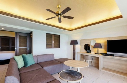 Fuchaku Hotel | Hotel Building Kafuu Suite Capacity 4 people /Kunigami County Okinawa