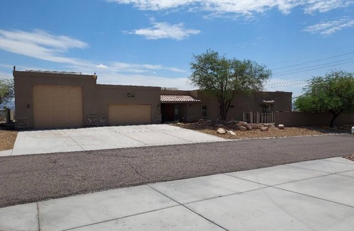 Lake Havasu City House | Huge Resort Style Home in Lake Havasu