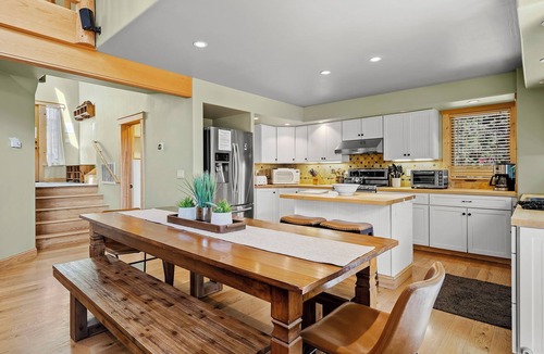 Tahoe Vista Cabin | Idlewood Oasis - Lake Tahoe Views, Private Hot Tub, Game Room, and Outdoor Living