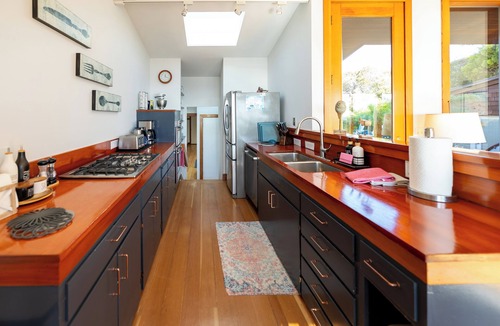 Stinson Beach House | Impressive Oceanfront Family Home in Seadrift
