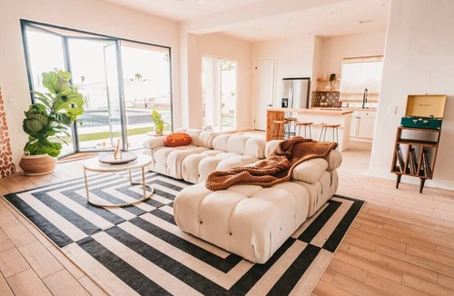 Desert Hot Springs House | Jonathan Adler featured 4BD, heated pool, hot tub