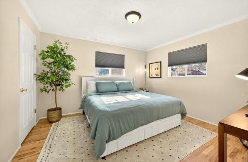 Jacksonville House | Jville Gem | Walk Downtown | Private & Quiet!