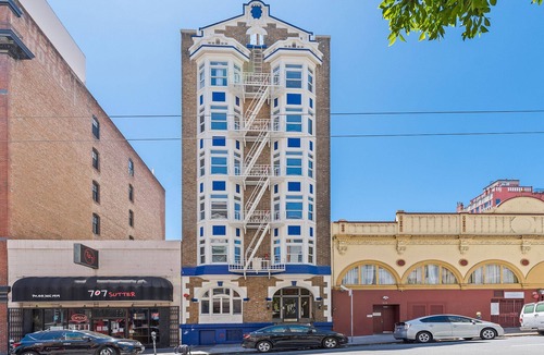 Lower Nob Hill Apartment | Kasa La Monarca | Inviting Studio in San Francisco, Explore Chinatown