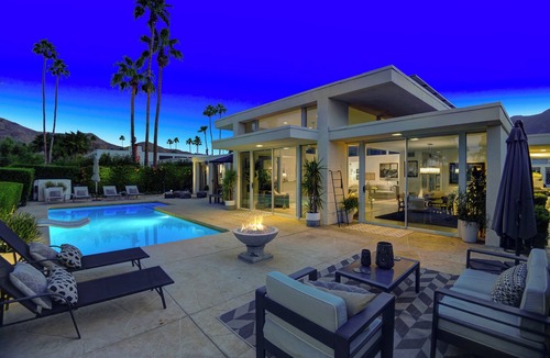 Indian Canyon House | Kings Point Retreat - Palm Springs Paradise on Indian Canyons Golf Course