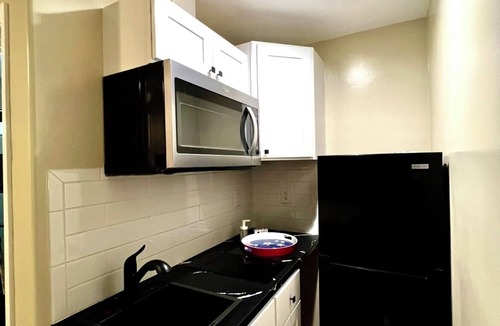 Bostonia House | Kona retreat Terrific 1-bedroom bungalow with AC in El Cajon