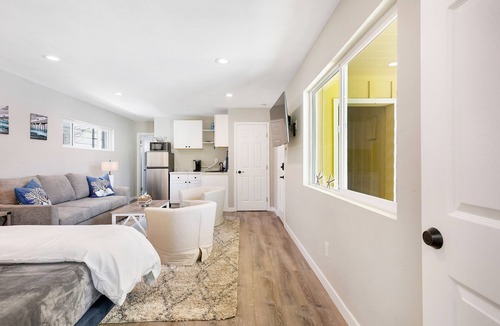 La Jolla Shores Apartment | La Jolla Shores Beach Bungalow w/Balcony, 2 Units in 1 & Steps from the Beach!