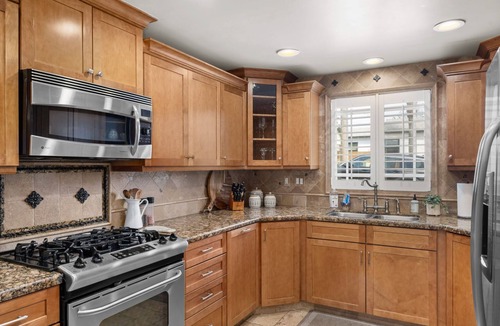 La Mesa Cottage | La Mesa 2BR Spacious Retreat Near Lake Murray