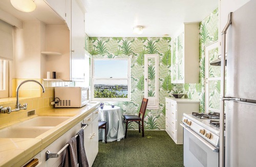 La Playa House | La Playa Abode Adorable home with good space and breathtaking views of the city and ocean