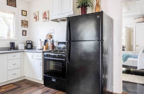 Civic Center Apartment | Labor Day Stay = Quiet, Cozy, Classy Apartment