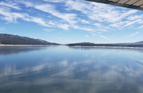 Big Bear Lake Resort | LAGONITA LODGE: Lakefront Resort Villa with FULL LAKE VIEW Guaranteed! & Kitchen