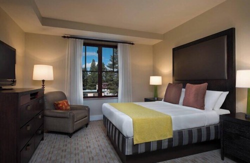South Lake Tahoe Apartment | Lake Tahoe | Tahoe Village Stay | Pool & Hot Tub