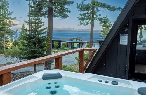 Talmont Cabin | Lake View · Private Beach · Hot Tub · A/C · Pets