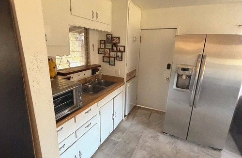 Lake Hughes House | Lake View Retreat in the Mountains —1 Hr from LA