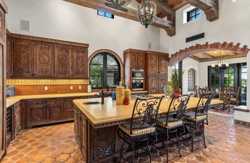 Indio House | Lakefront 6BR Estate | Private Beach, Pool & Dock