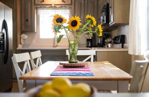 Bass Lake Cabin | Lakefront Bass Lake Home, Private Boat & Fishing Dock, Pines Village & Yosemite