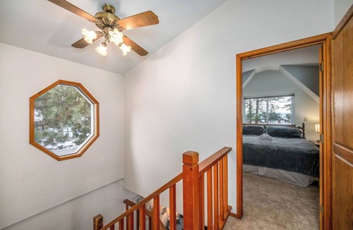 South Lake Tahoe House | Lakeside Beach Retreat 4 bedrooms steps to Lake Tahoe Lakeside Beach