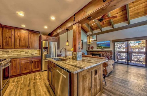 South Lake Tahoe House | Lakeside Haven by Heavenly Sand