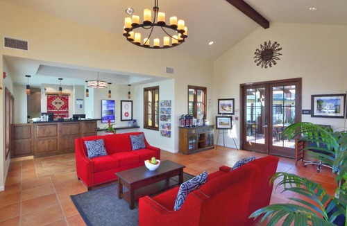 College East Hotel | Lamplighter Inn & Suites at SDSU