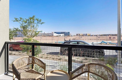 Spring Valley Apartment | Landing | Beautiful 2BD, Pool, Gym