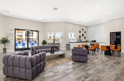 Whitney Apartment | Landing | Spectacular 1BD, Gym, Clubhouse