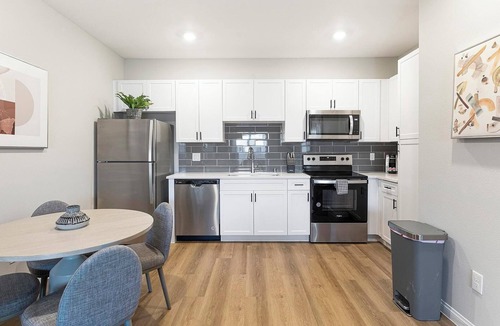 Townsite Apartment | Landing | Spectacular 2BD, Pool, Rooftop Lounge
