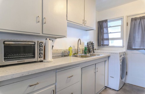 Pasadena Apartment | Large 1BR Retreat, Steps from Shops & Market