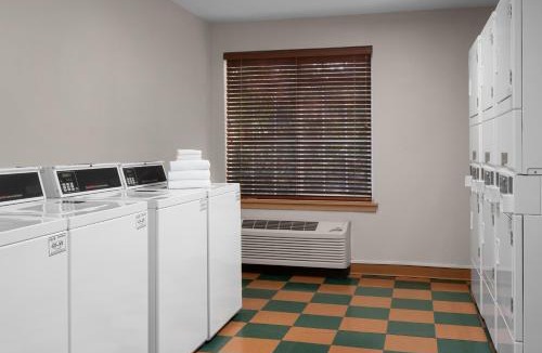 Downtown Hotel | Larkspur Landing Extended Stay Suites Campbell