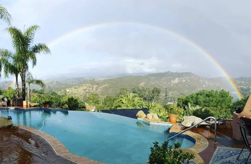 Valley Center House | Life is better by the pool