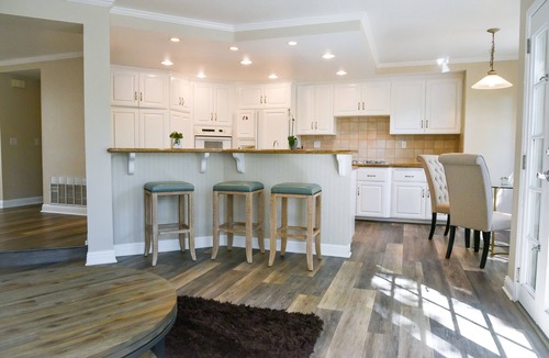Harbor House | Long Beach 2-Story Stunner in Quaint Neighborhood