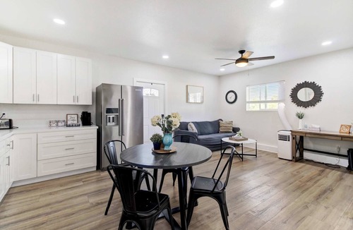 Loomis House | Loomis 1BR Cottage | Pet-Friendly near Folsom Lake