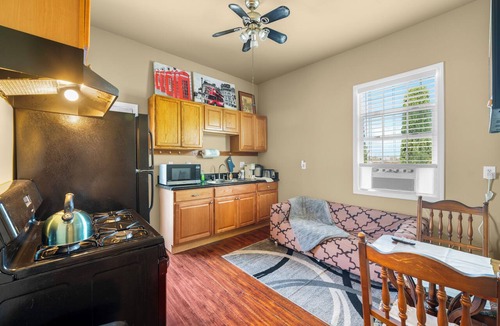 Southeastern Sacramento Apartment | Lovely 1-bedroom apartment with AC in vibrant Sacramento