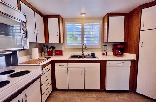 Canyon Corridor Condo | Lovely 2 Bedroom Townhome in Desirable Indian Canyons