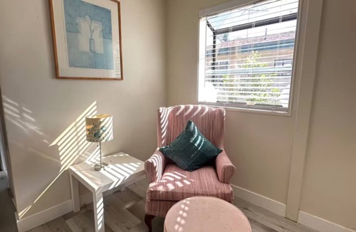Hawthorne House | Lovely 4-bedroom house 10 min from LAX in Hawthorne