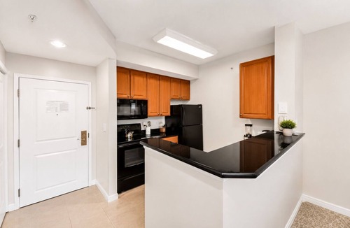 Florida Center Resort | Lux Apartment - The Point, Universal Orlando & Epic Universe - All Fees included