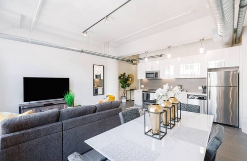 Historic Core Condo | LUX, Trendy, Spacious, DTLA Condo