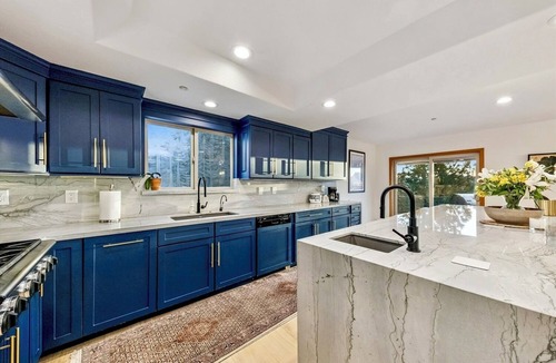 Round Hill Village House | Luxe55 Lake Tahoe Luxury View Estate Panoramic Lake Views, Near South Lake Tahoe & Heavenly