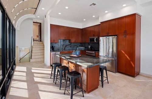 San Diego House | Luxurious Waterfront | AC | Garage Parking | Walk to All