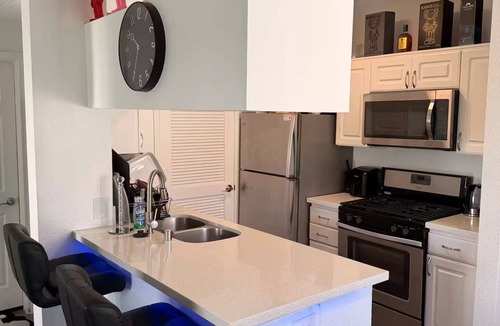 Valencia Apartment | Luxury 1 bed 1 bath apartment