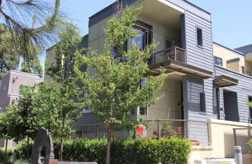 Palo Alto Apartment | Luxury 3 Bedroom 3 Bathroom Retreat Near Stanford Meta Gooogle