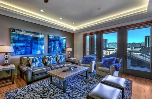 Lakeside Park Condo | Luxury 3Br Residence steps from Heavenly Village & Gondola